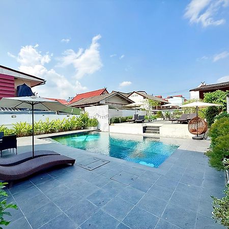 The White House Rachamankha เดอะ ไวท์เฮ้าส์ ราชมรรคา Hostel Chiang Mai Exterior foto