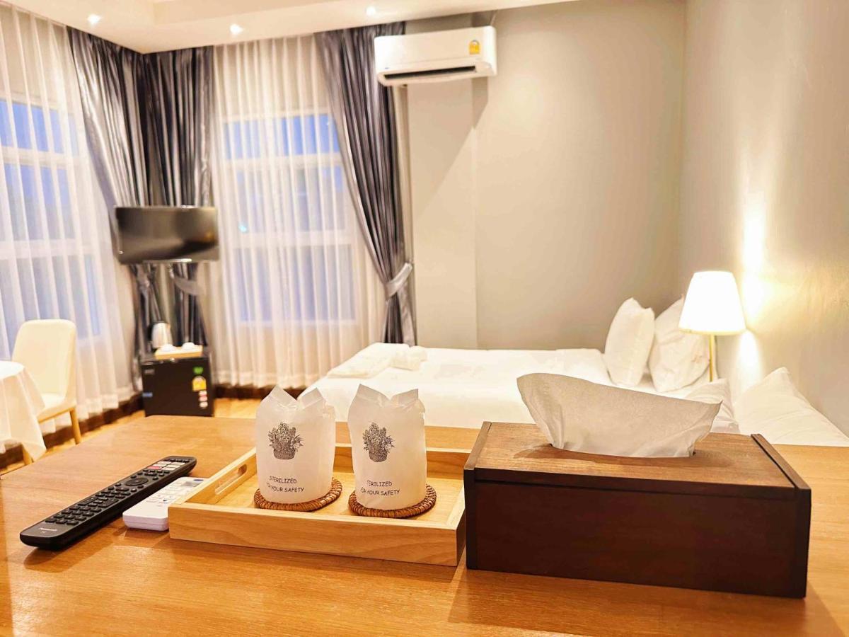 The White House Rachamankha เดอะ ไวท์เฮ้าส์ ราชมรรคา Hostel Chiang Mai Exterior foto