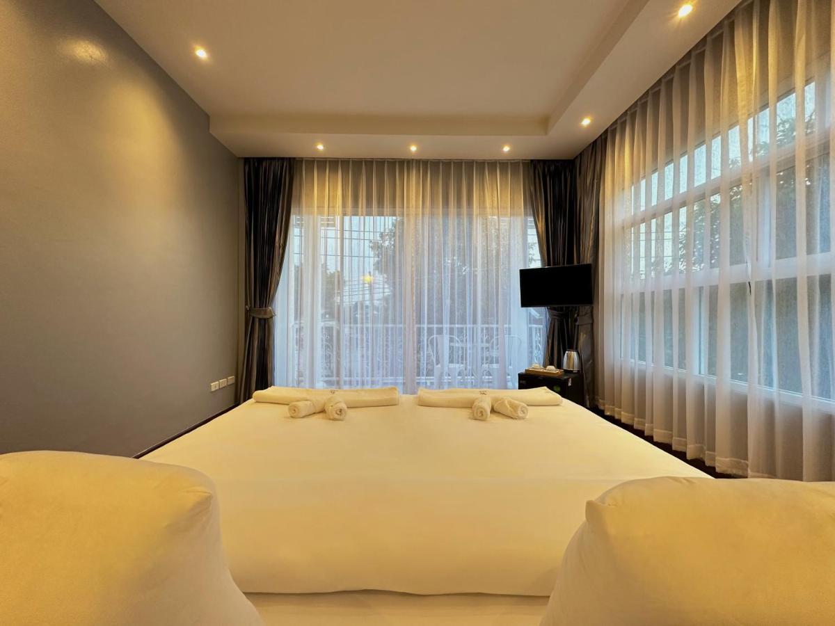 The White House Rachamankha เดอะ ไวท์เฮ้าส์ ราชมรรคา Hostel Chiang Mai Exterior foto