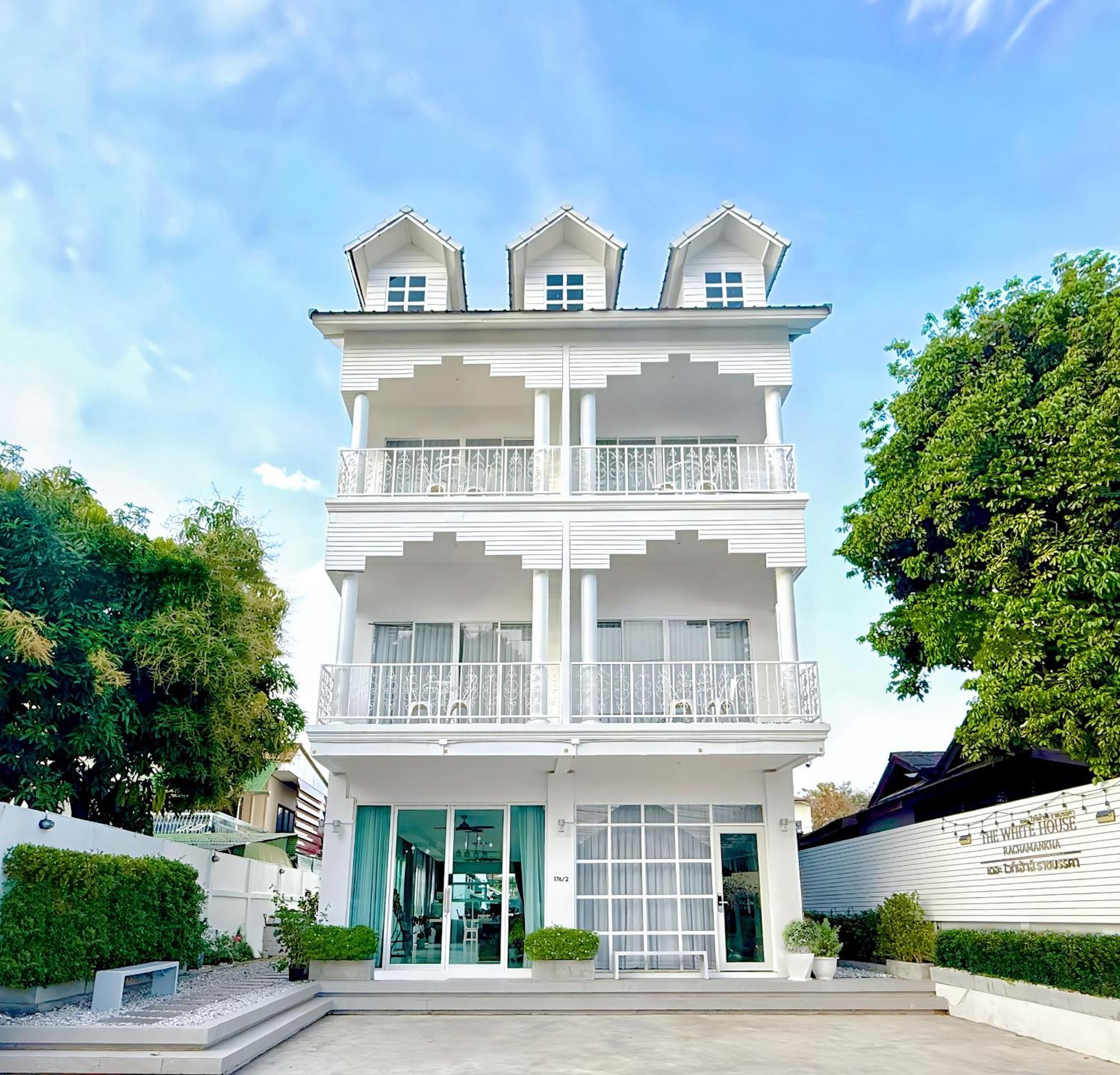 The White House Rachamankha เดอะ ไวท์เฮ้าส์ ราชมรรคา Hostel Chiang Mai Exterior foto